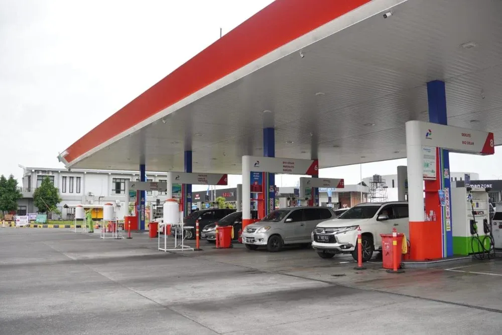 Harga BBM Turun per 5 Mei, Ini Daftar Lengkap di SPBU Pertamina, Shell, BP dan Vivo