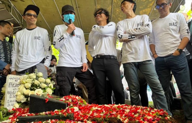 Kisah Bunda Iffet Selamatkan Slank dari Narkoba