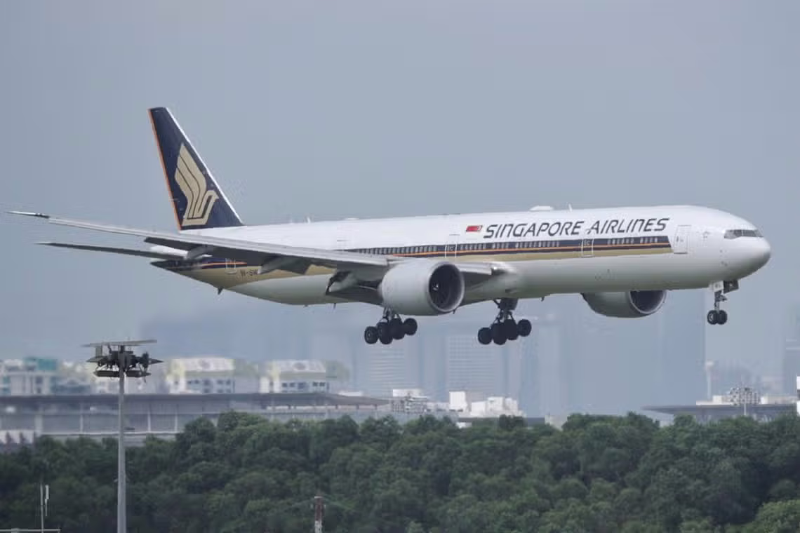 Singapore Airlines Untung Rp35 Triliun, Karyawan Dapat Bonus Hampir 8 Kali Gaji