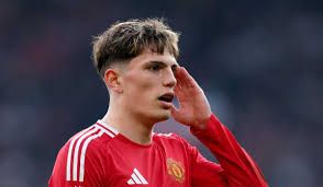Alejandro Garnacho Tegaskan Dirinya Bahagia di MU!