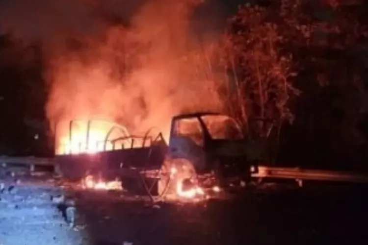 Truk TNI Angkut Amunisi Terbakar di Tol Gempol-Pandaan, 1 Prajurit Gugur