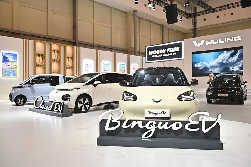 Wuling Tebar Diskon Mobil Listrik di PEVS 2025, Tembus Rp80 Jutaan