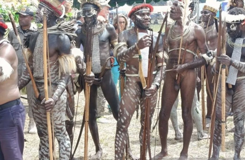 5 Fakta Unik di Balik Indahnya Pakaian Adat Papua yang Bikin Kamu Tercengang