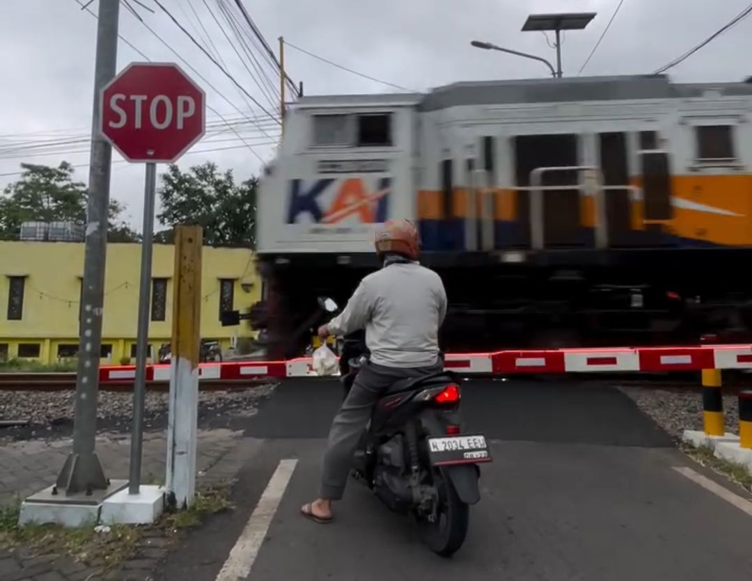 Palang Pintu: Penjaga Nyawa yang Sering Diremehkan di Kota Malang