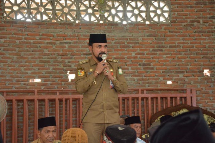 Bupati Aceh Timur Takziah ke Ulama Karismatik Tgk. Walidi