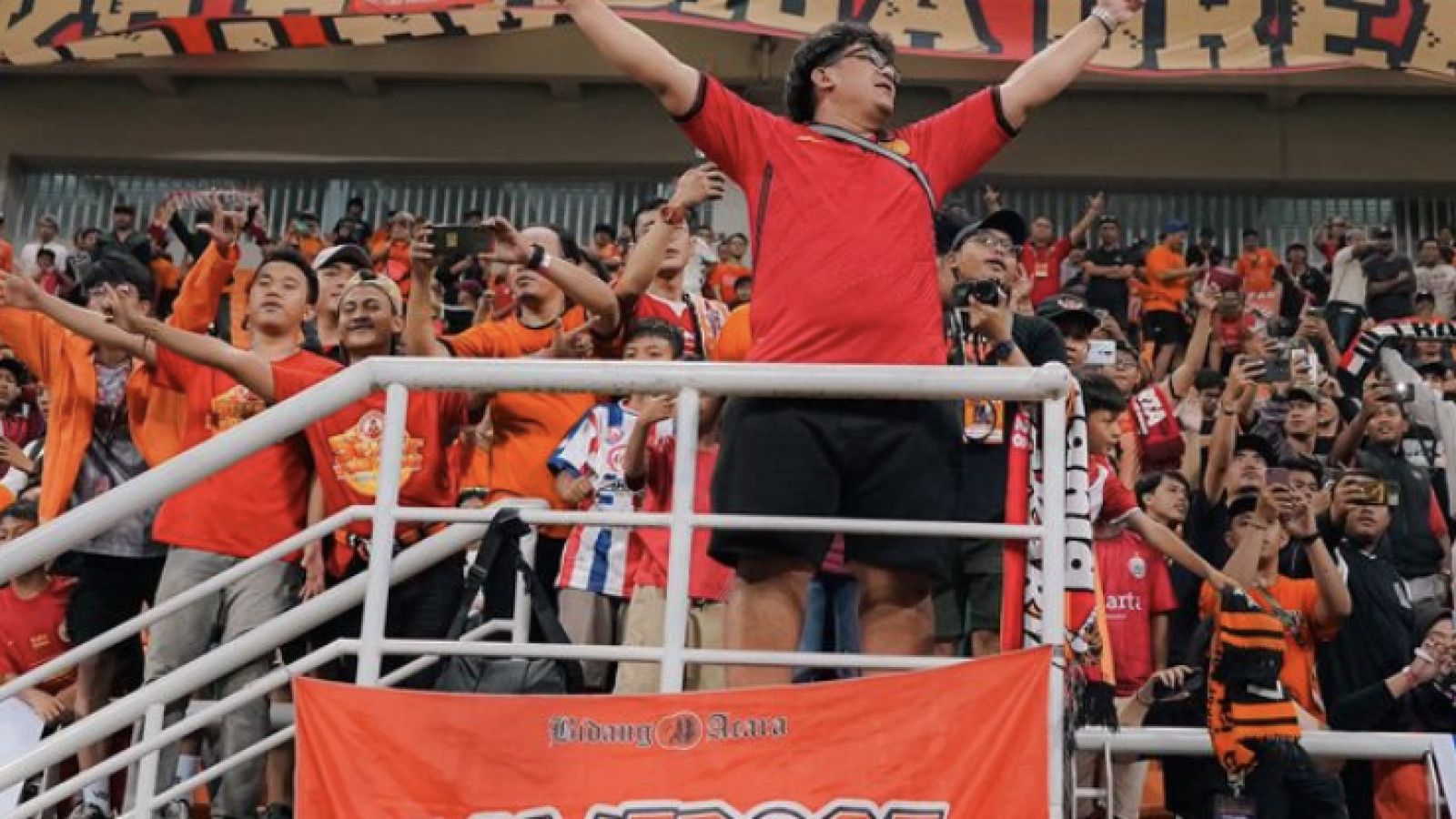 Klub Sepak Bola Indonesia dengan Suporter Terbesar: Sebuah Telusur Budaya