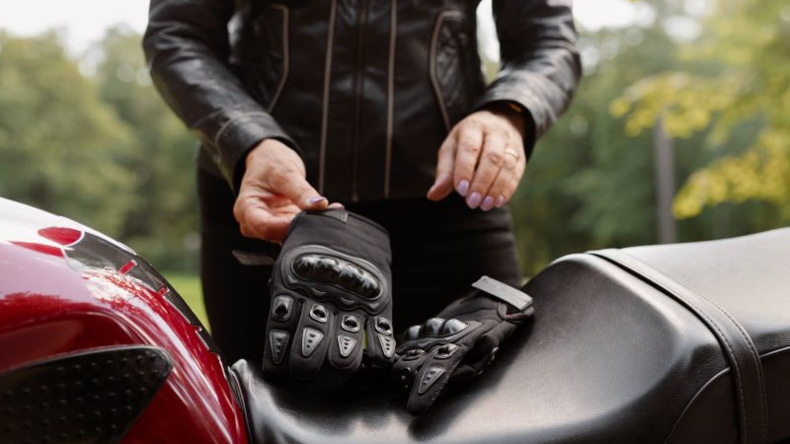 Tips Perawatan Motor Saat Musim Hujan untuk Pemilik Kendaraan di Indonesia