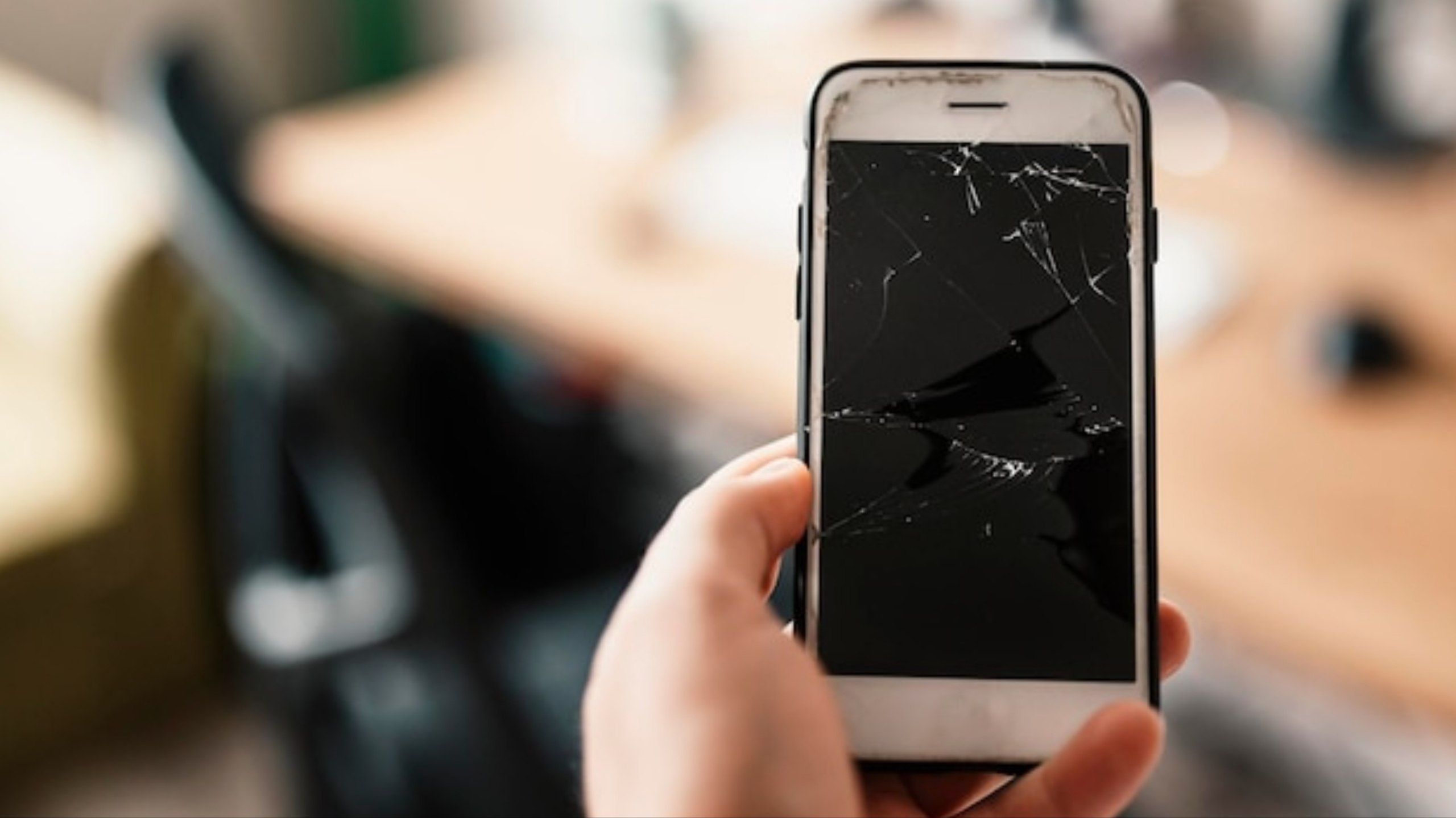 5 Arti Mimpi Handphone Rusak Menurut Primbon Jawa, Pertanda Apa?