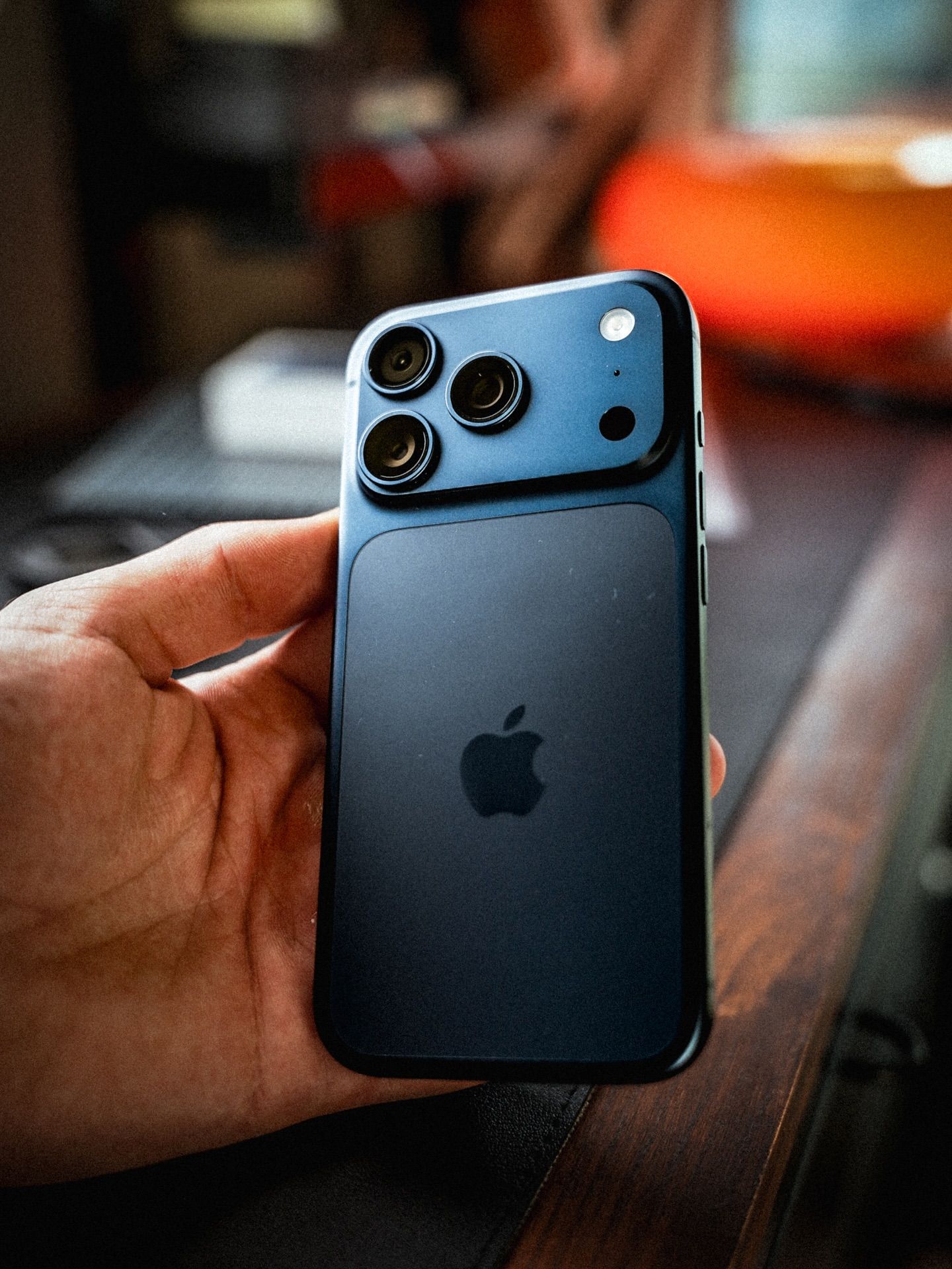Pengguna iPhone 17 Pro Mulai Banyak Ngeluh, Gampang Lecet Padahal Baru Sehari Dipakai