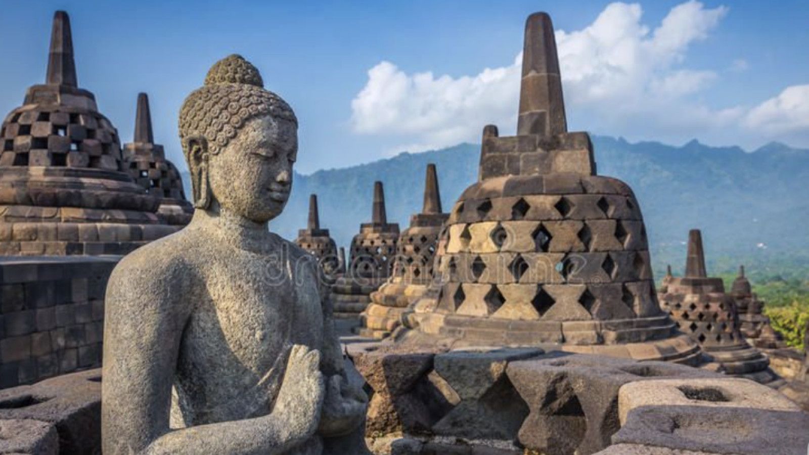 Candi Borobudur: Warisan Spiritual dan Budaya di Era Modern