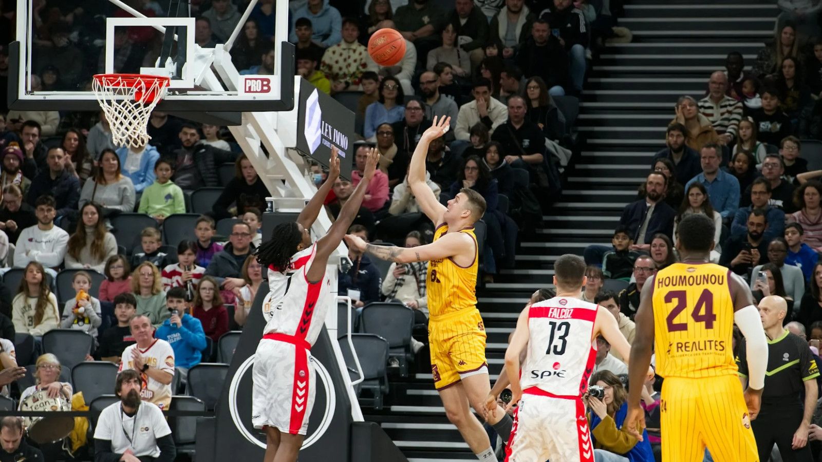 Rivalitas Terpanjang dalam Sejarah NBA: Los Angeles Lakers vs. Boston Celtics