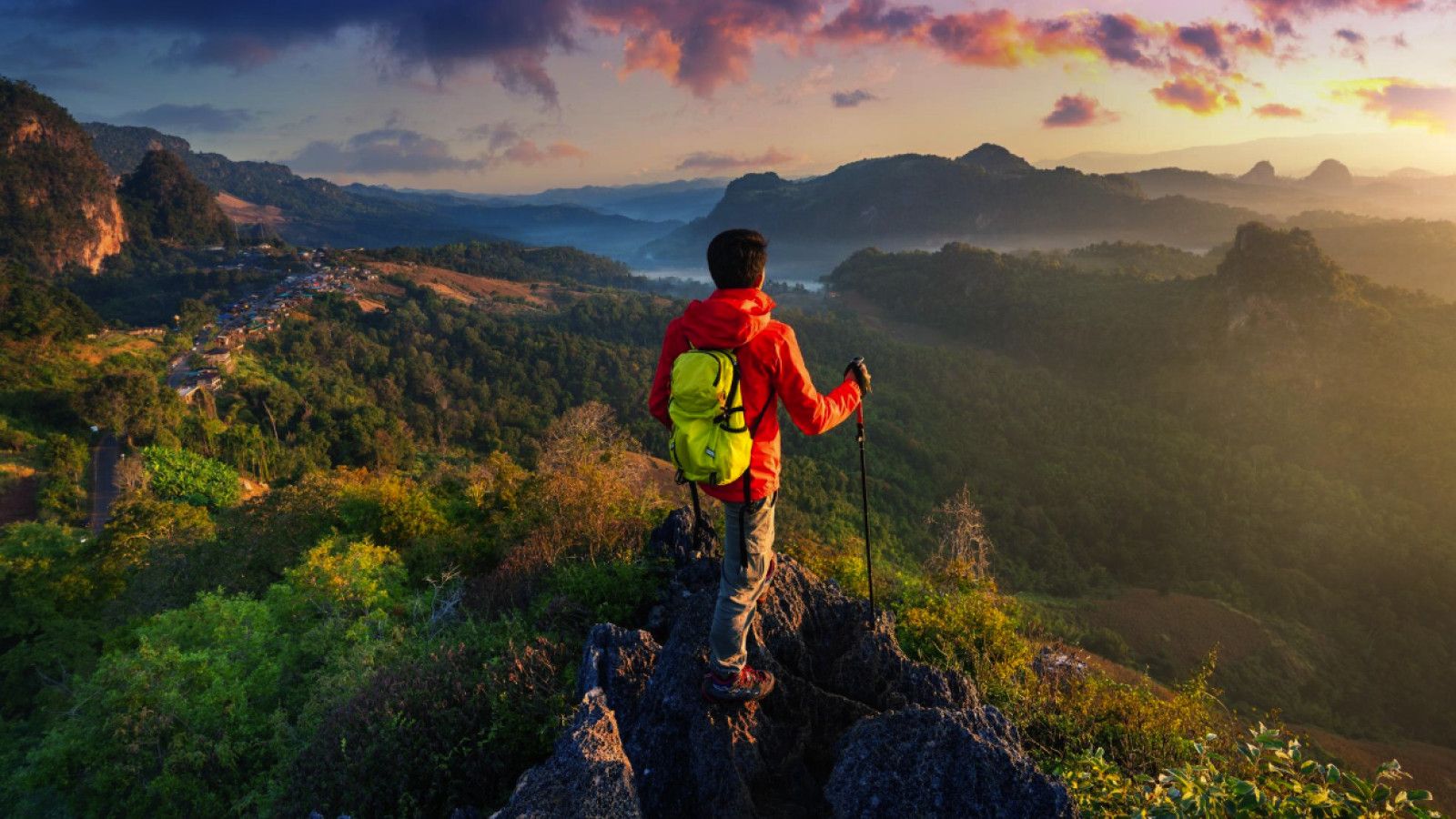 Hiking: Tren Sehat yang Digemari Generasi Z di Indonesia
