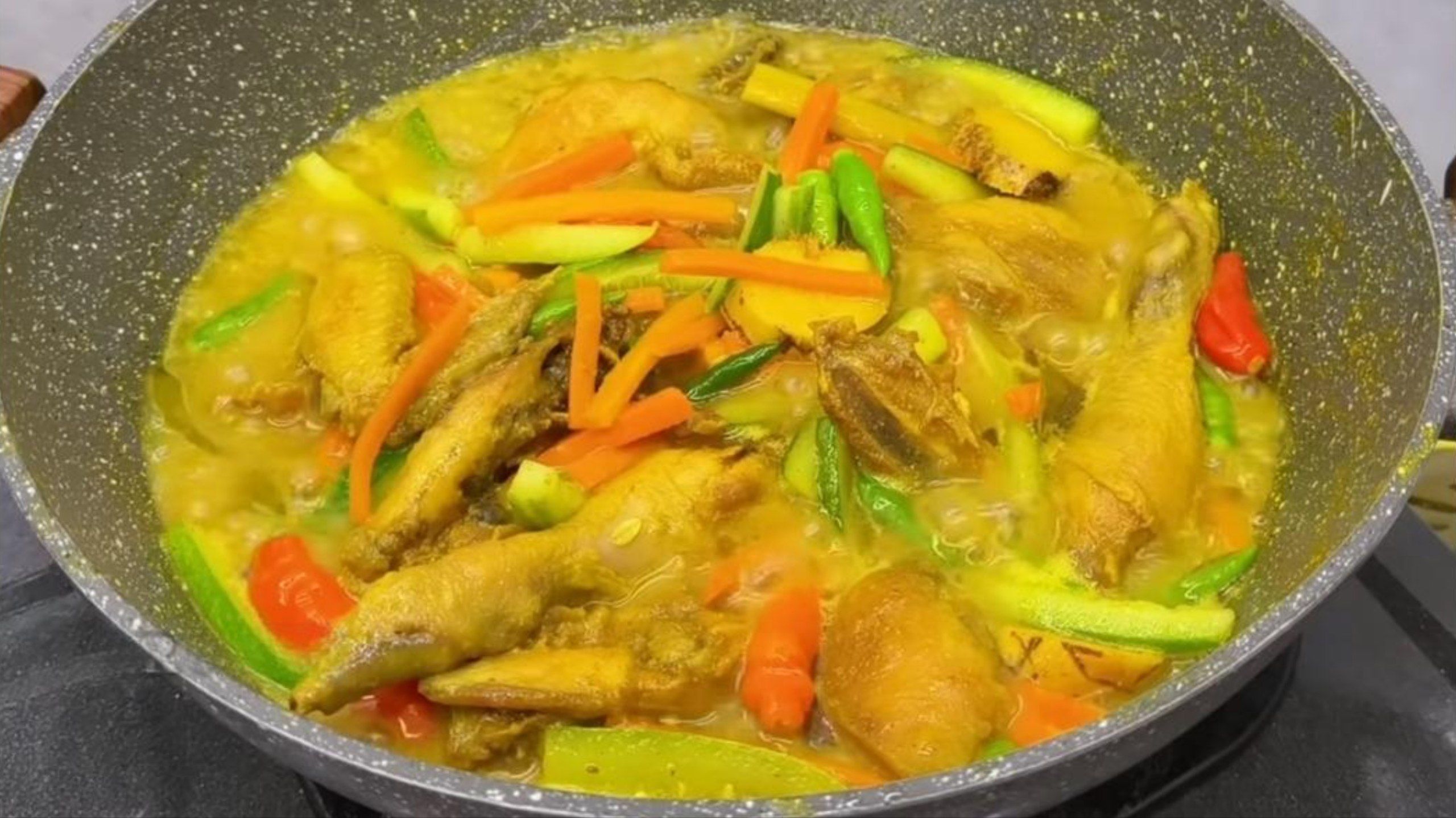 Resep Ayam Bumbu Acar Kuning yang Enak dan Gurih, Mudah Dibuat