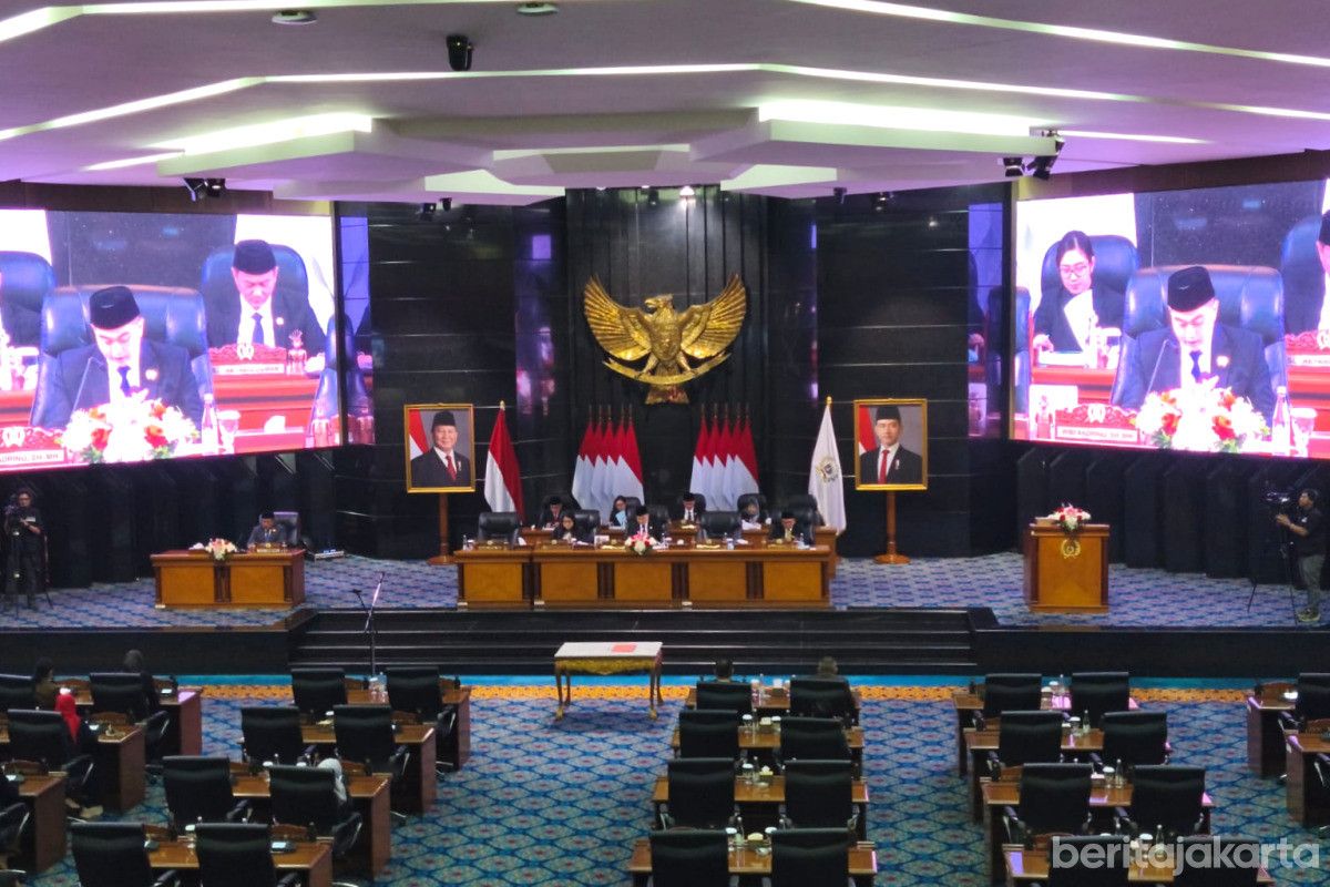 DPRD DKI Jakarta Resmi Sahkan Revisi Propemperda 2025 dan Tetapkan Program 2026