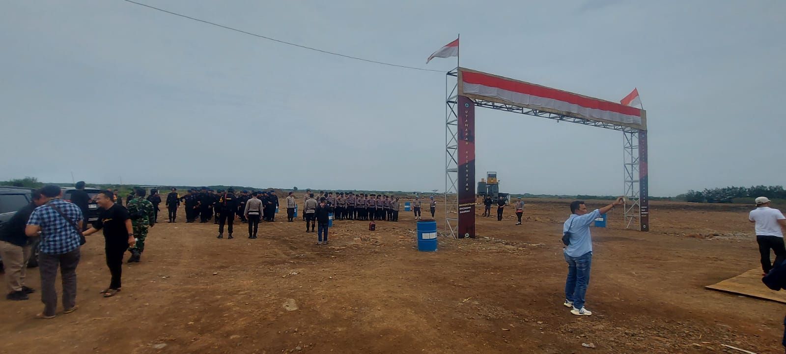 Belum Kantongi Izin Amdal Mega Proyek Pengurukan 150 Hektar Sawah Luhur Di Stop Sementara