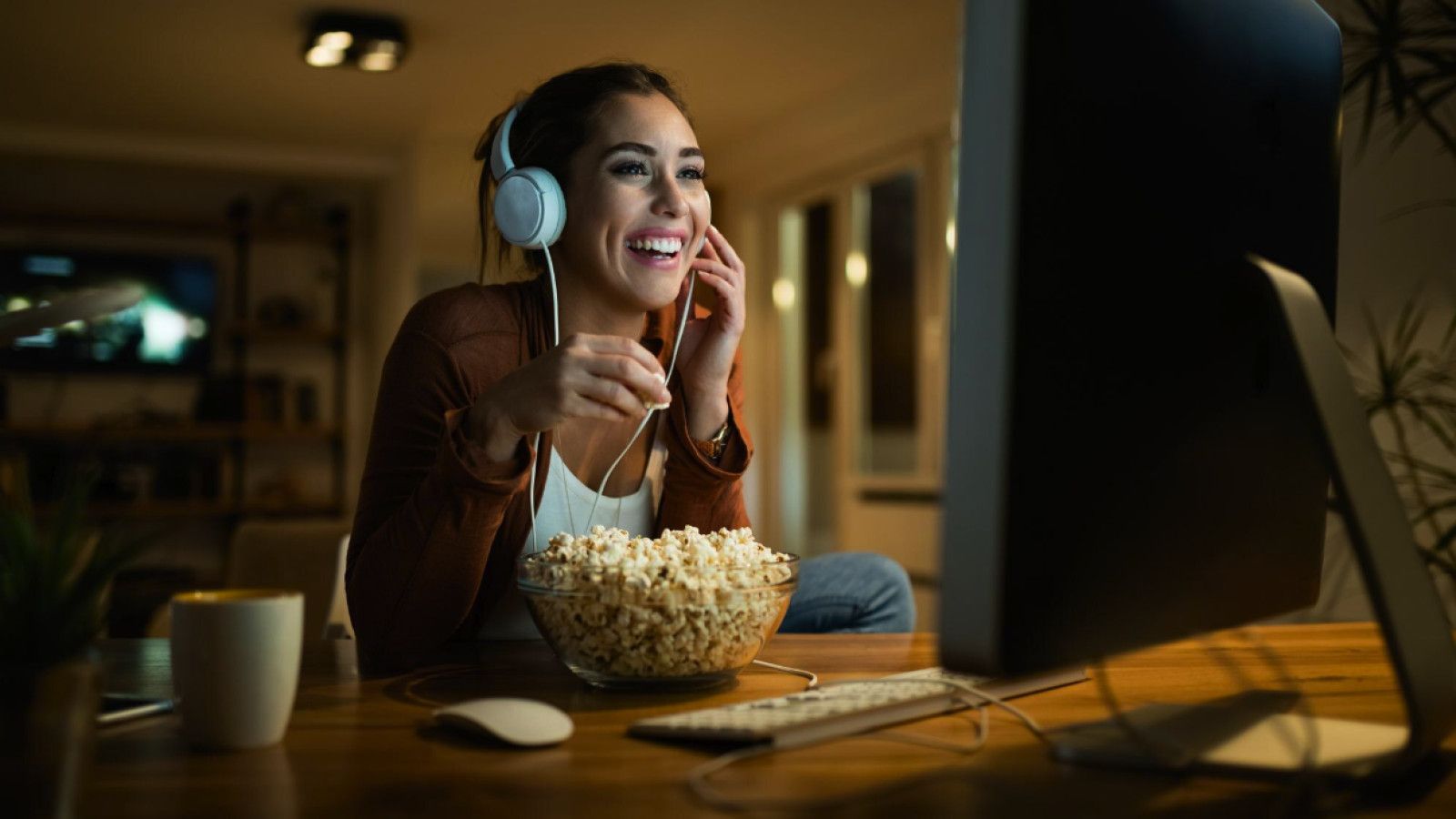 Rekomendasi Film Romantis Terbaik untuk Malam Minggu 2025