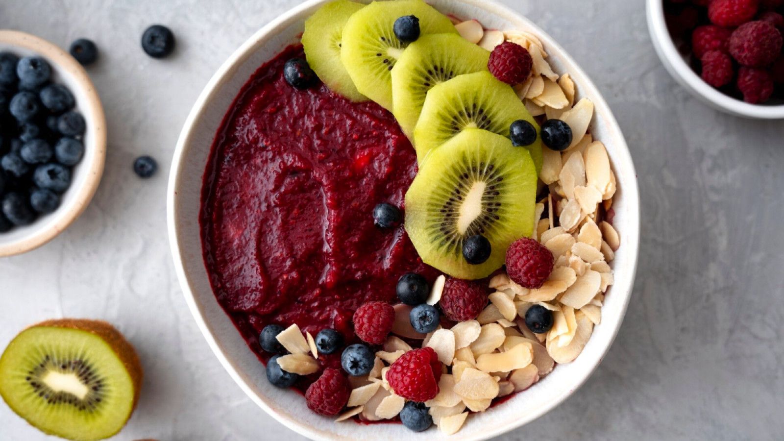 Smoothie Bowl: Hidangan Sehat dan Menyenangkan untuk Diet