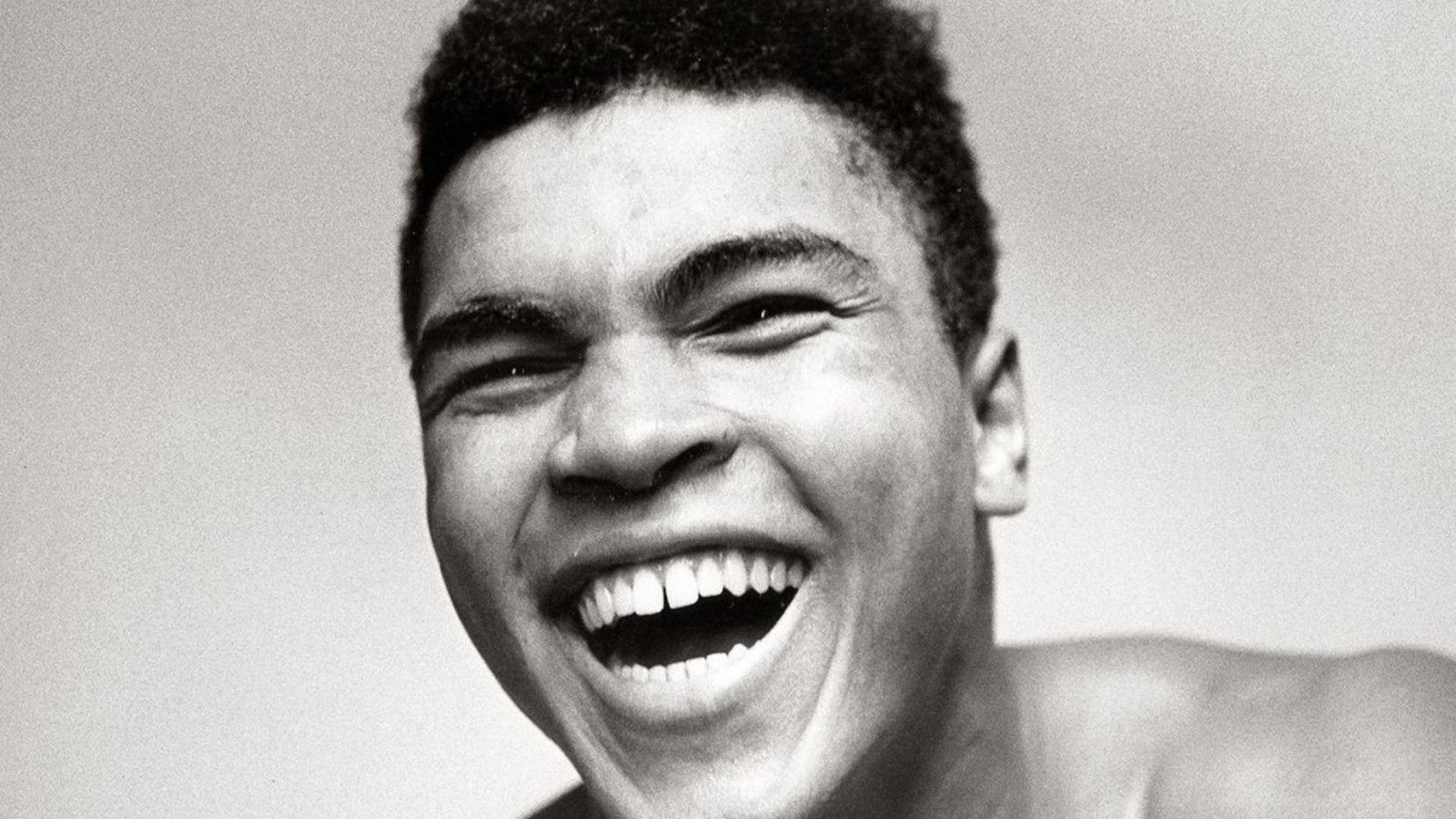 Muhammad Ali: Legenda Tinju dan Simbol Perubahan Sosial