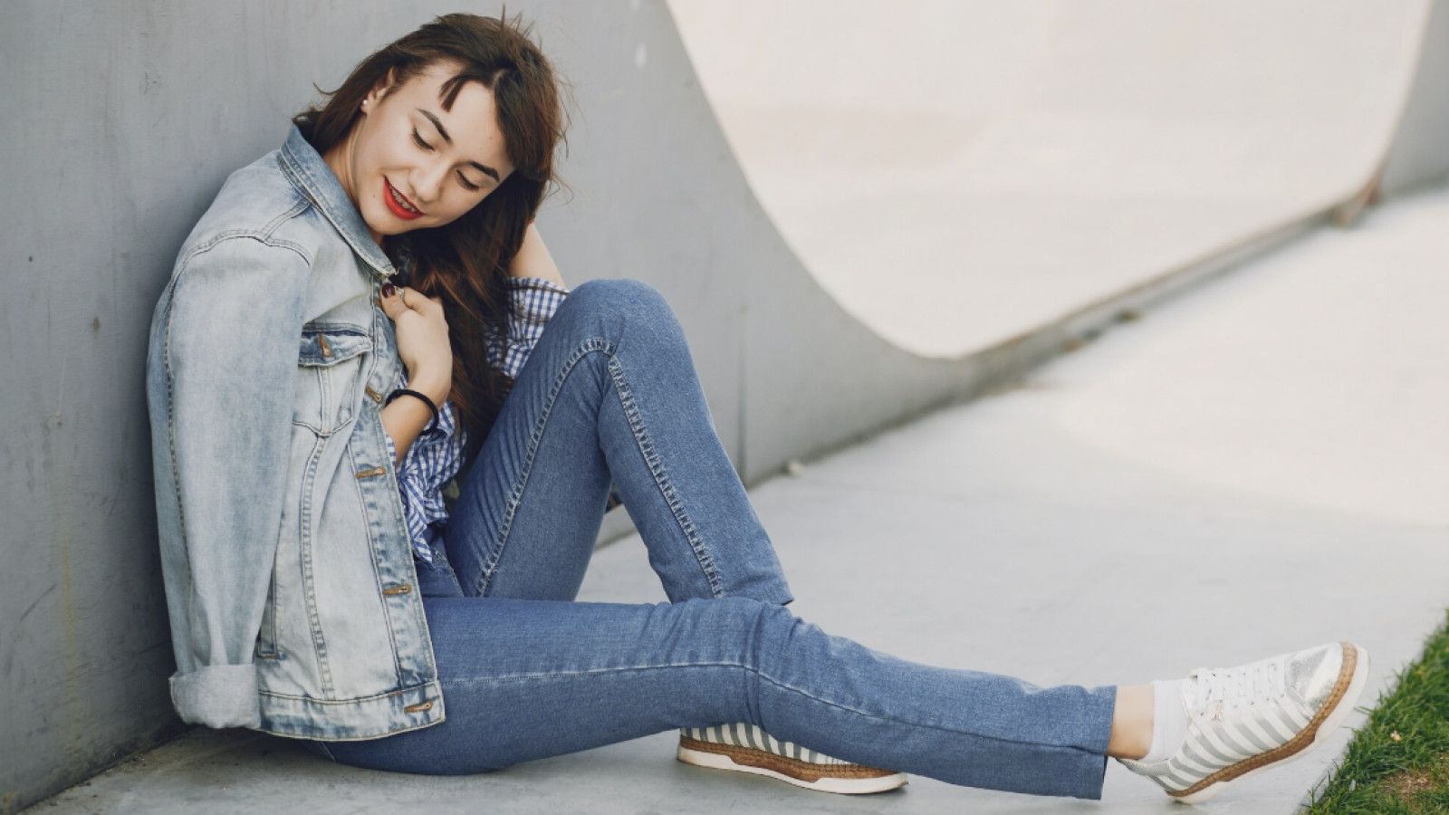 Panduan Memilih Celana Jeans yang Tepat Sesuai Bentuk Tubuh