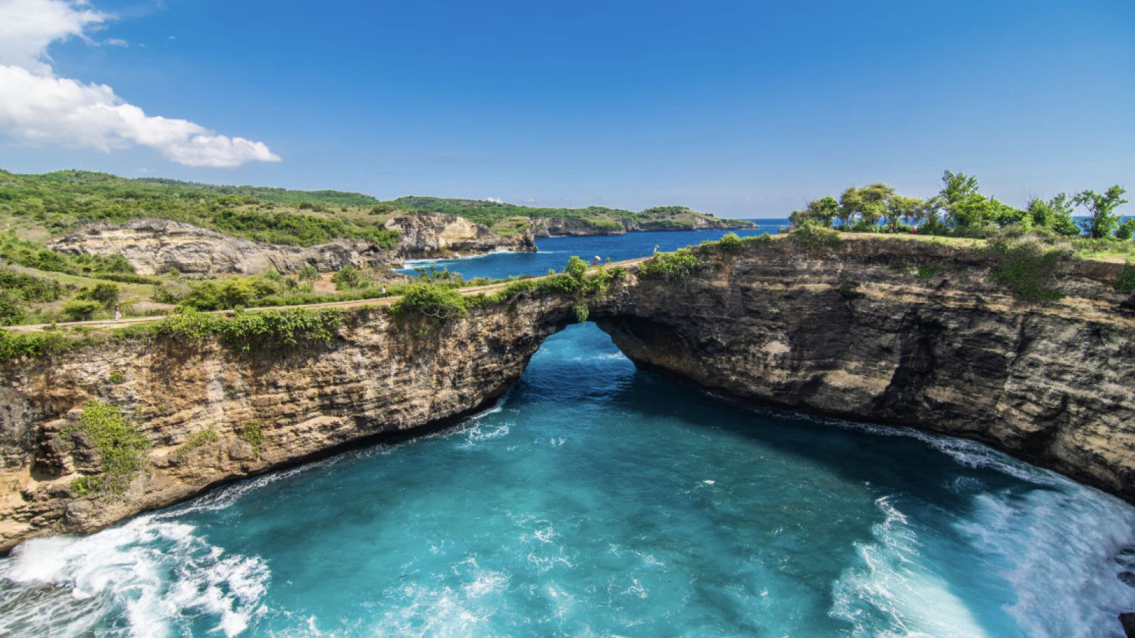 Keindahan Destinasi Wisata Alam Indonesia