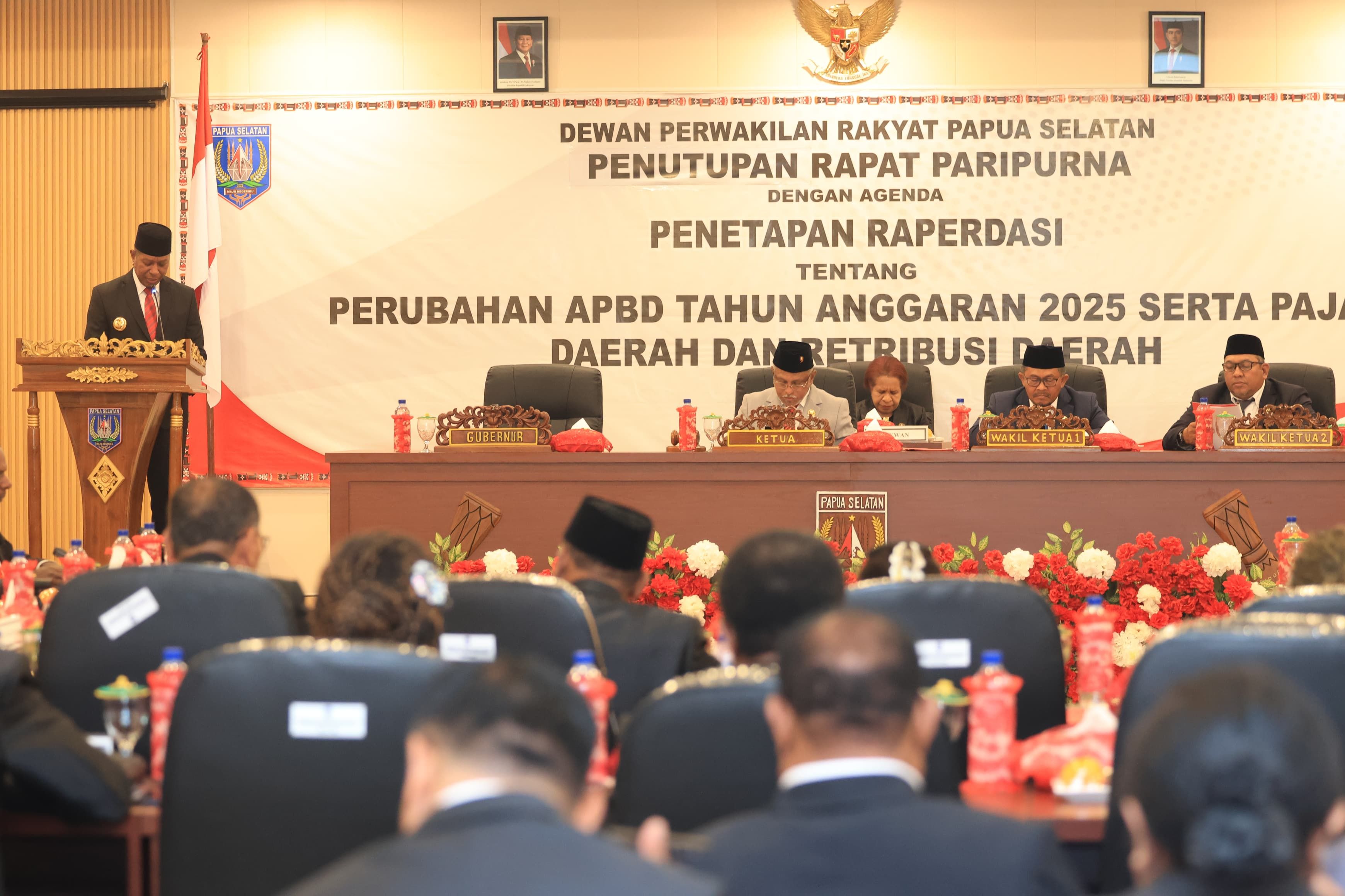 Gubernur Apolo Safanpo: Dua Raperda Krusial Papua Selatan Melaju ke Mendagri dan Menkeu