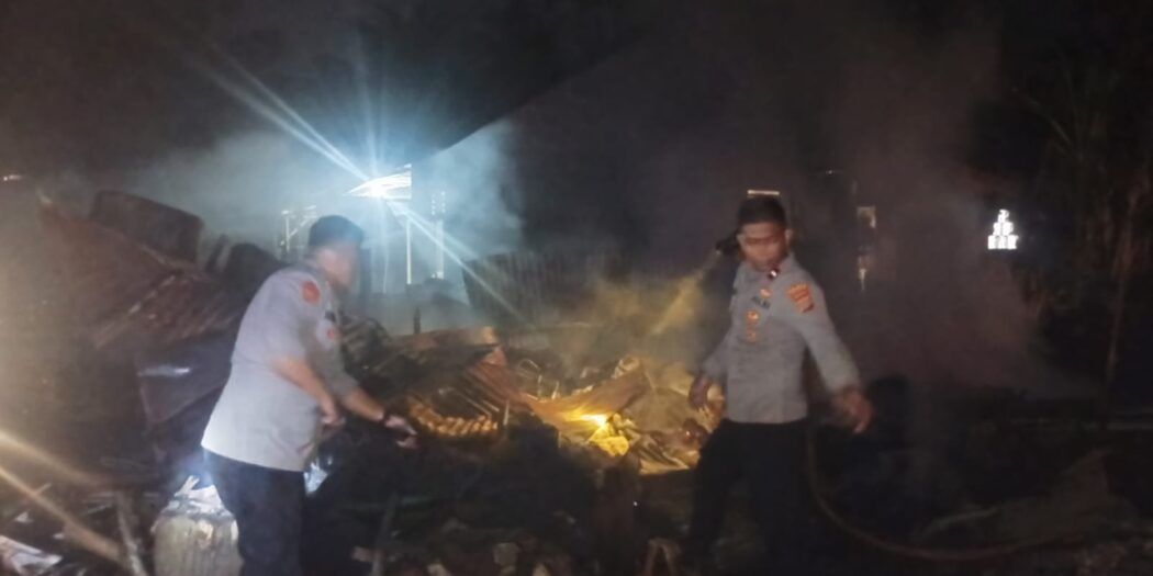 Rumah Kayu di Aceh Utara Ludes Terbakar Gara-Gara Bakar Sampah