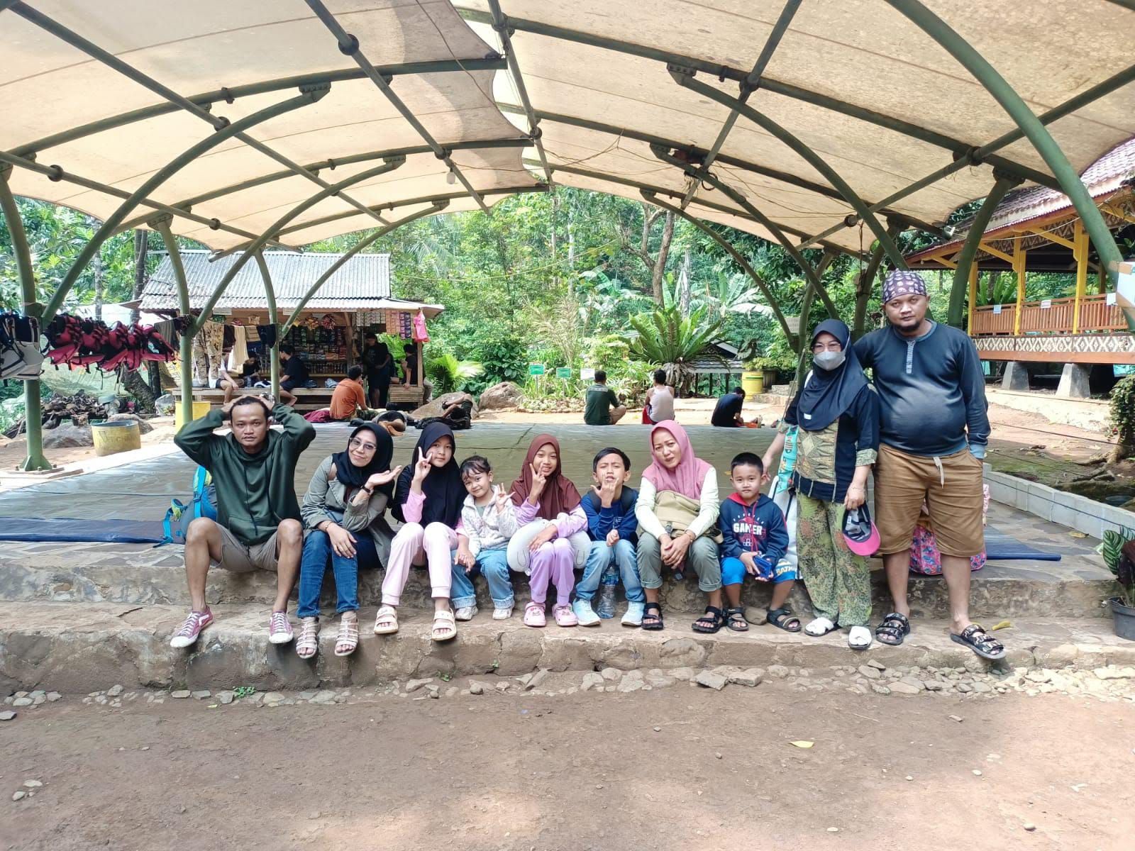 Wisata Kampung Bedeng 165 Padarincang Tempat Camping Pinggir Sungai Gunung Karang