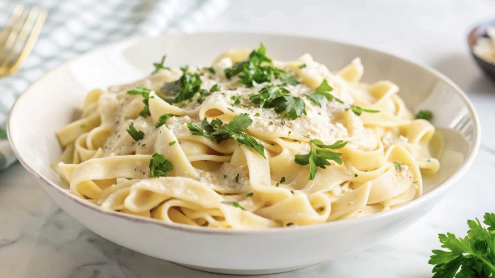 Pasta Carbonara Creamy: Resep Lezat Hidangan Italia yang Mudah Dibuat