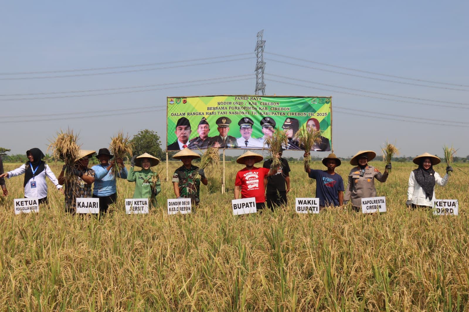 Bupati Cirebon Dorong Petani Tingkatkan Produktivitas Padi Jelang Hari Tani Nasional 2025