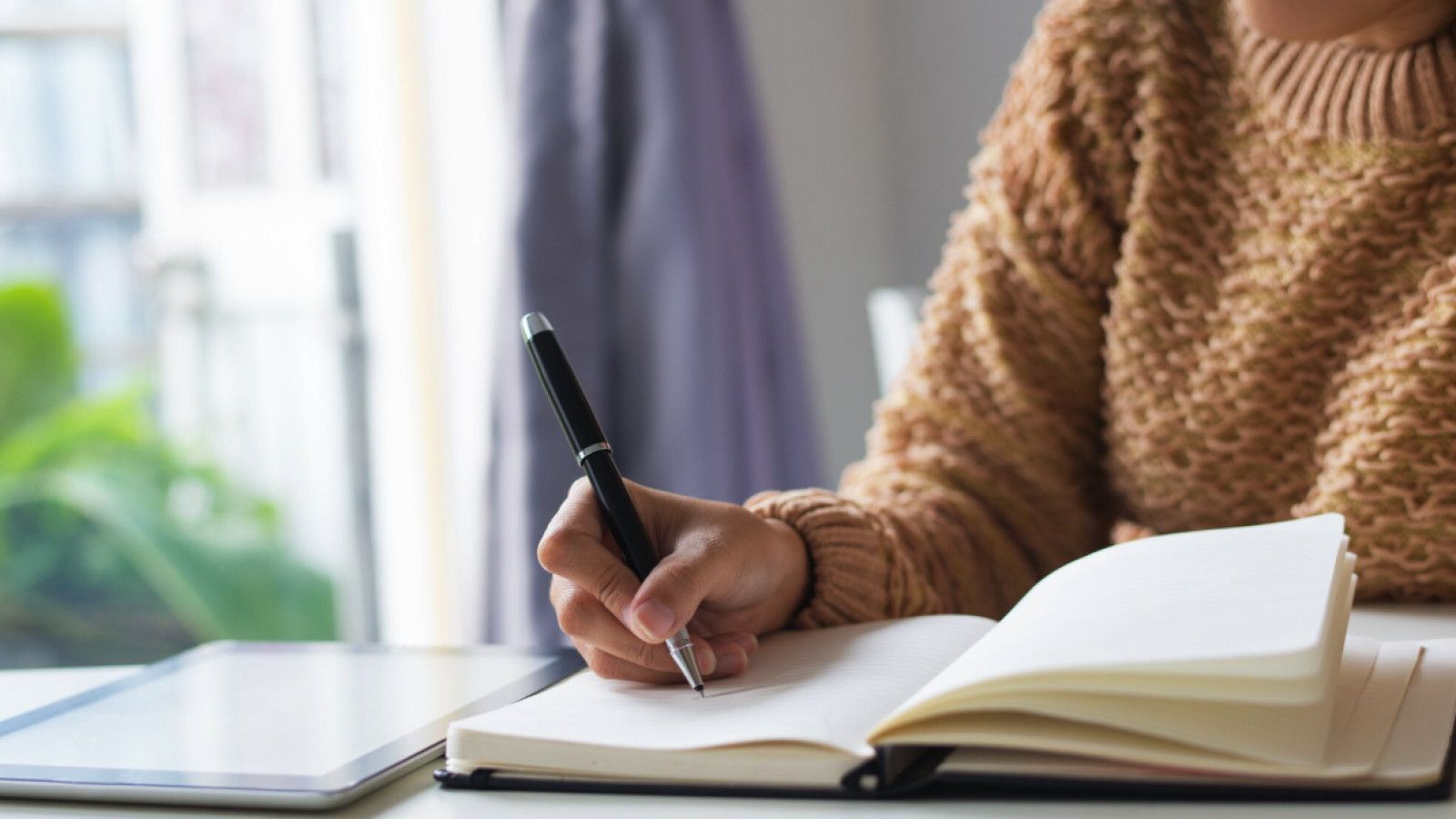 Membangkitkan Kreativitas dengan Morning Pages: Teknik Menulis dari Julia Cameron