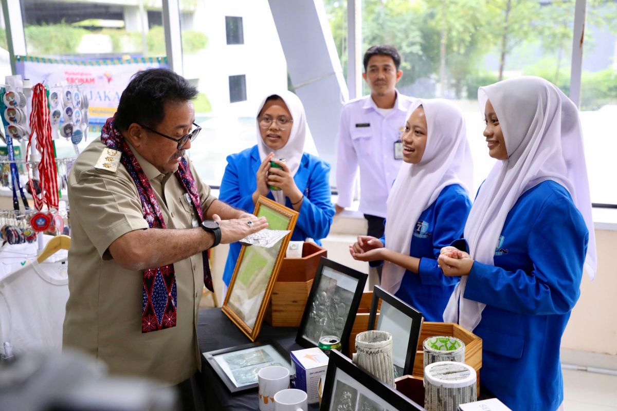 Wagub Rano Dukung Pelajar SMK Kembangkan Keterampilan dan Usaha