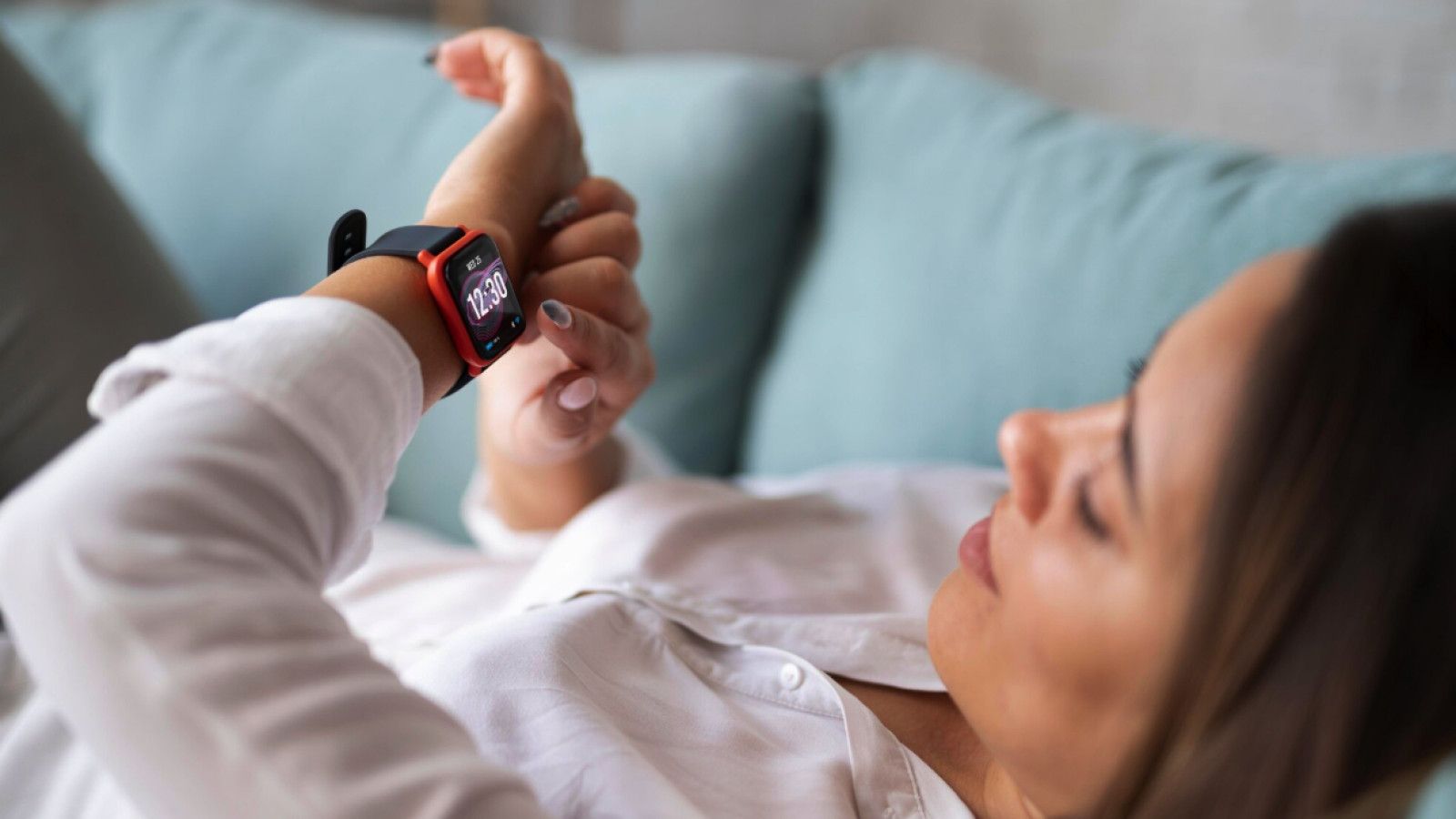 Pemantauan Kualitas Tidur Melalui Smartwatch: Sebuah Solusi Praktis di Era Digital