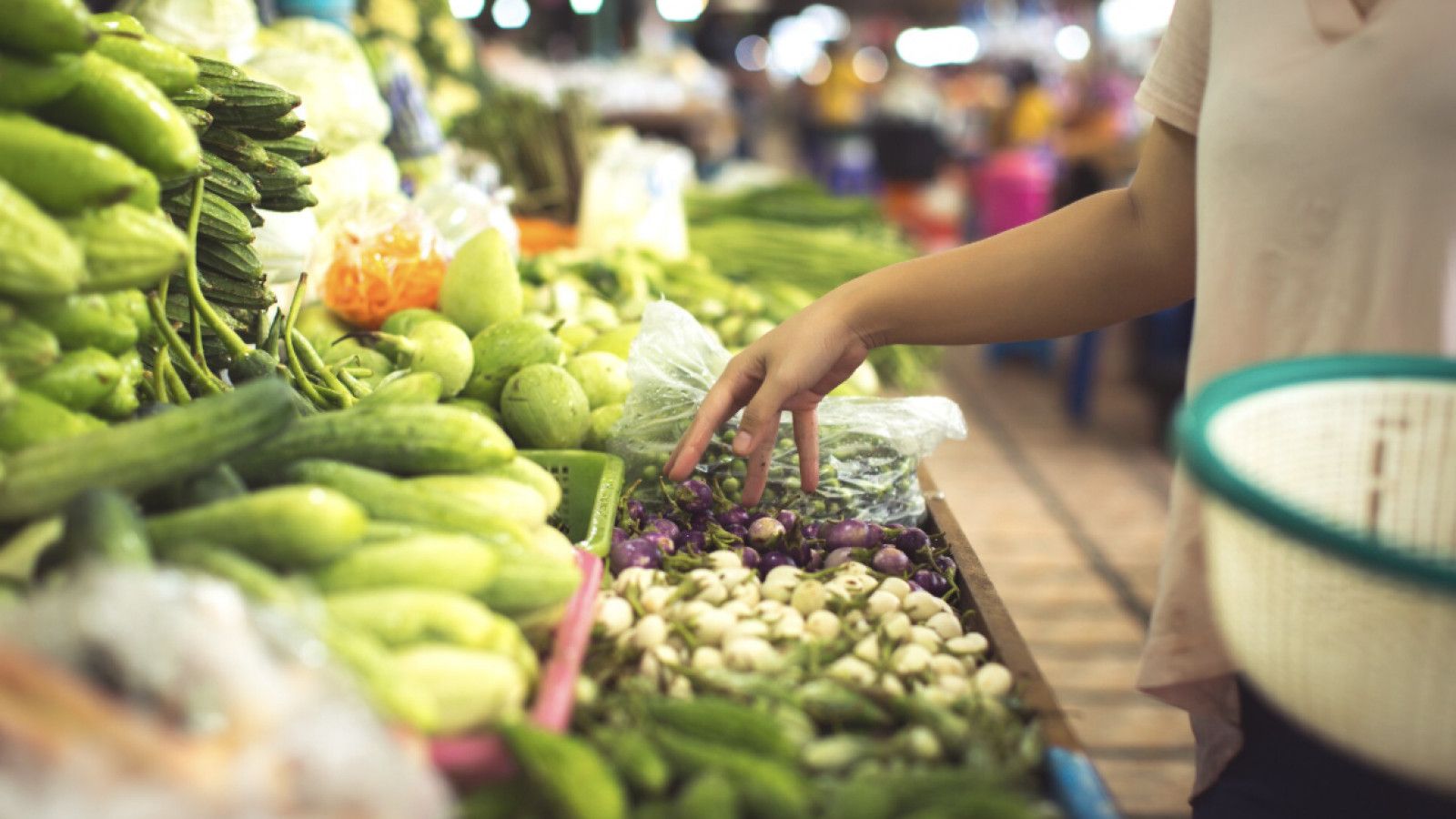 Cara Memilih Bahan Makanan Segar di Pasar