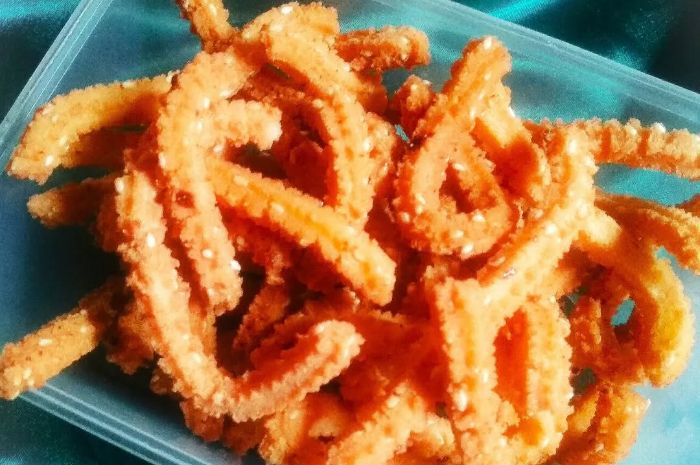 4 Resep Kue Akar Kelapa Renyah dan Gurih, Dijamin Anti Gagal!