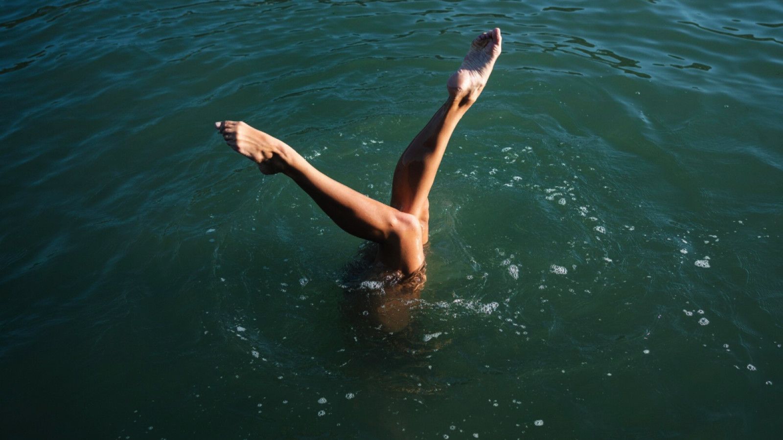 Tren Floating Yoga: Menggabungkan Kebugaran dengan Keindahan Alam