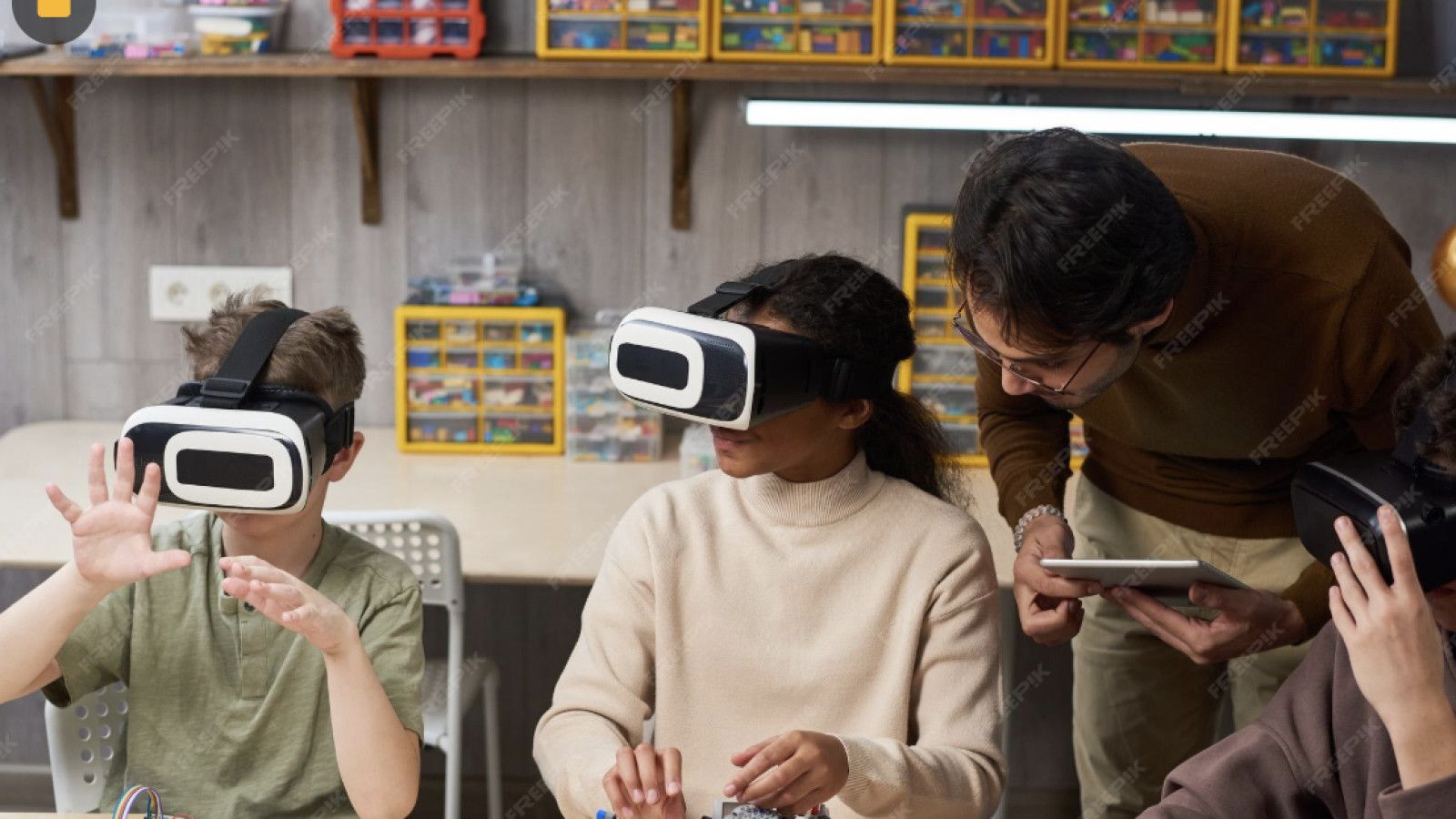 Tren Konten Digital 2025: Kolaborasi AI, AR, dan Interaktivitas Sosial