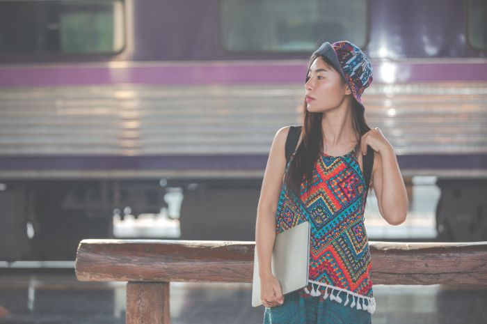 105 Caption Bahasa Inggris Hari Batik Nasional, Lucu Aesthetic!
