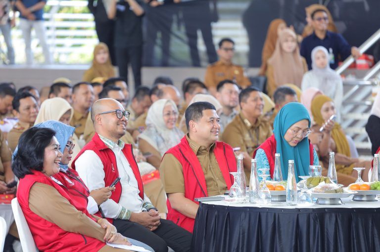 Pemkot Makassar Luncurkan Program Makassar Berjasa untuk Pekerja Rentan
