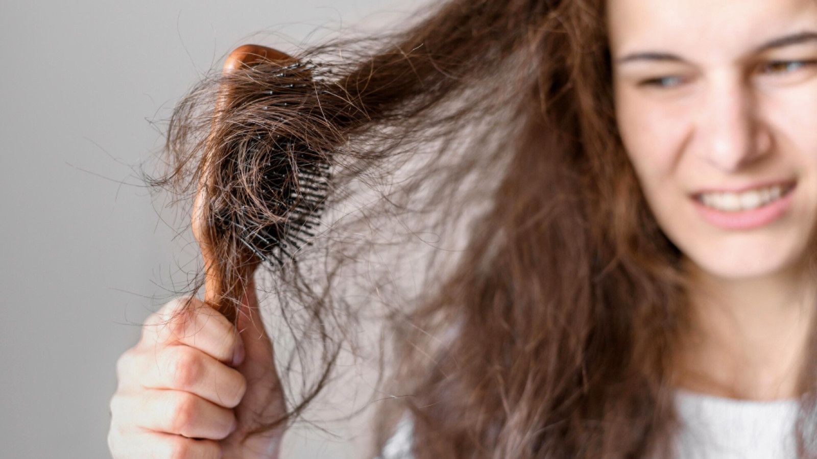 Perawatan Rambut Setelah Menggunakan Catokan: Penanganan dan Tips yang Diperlukan