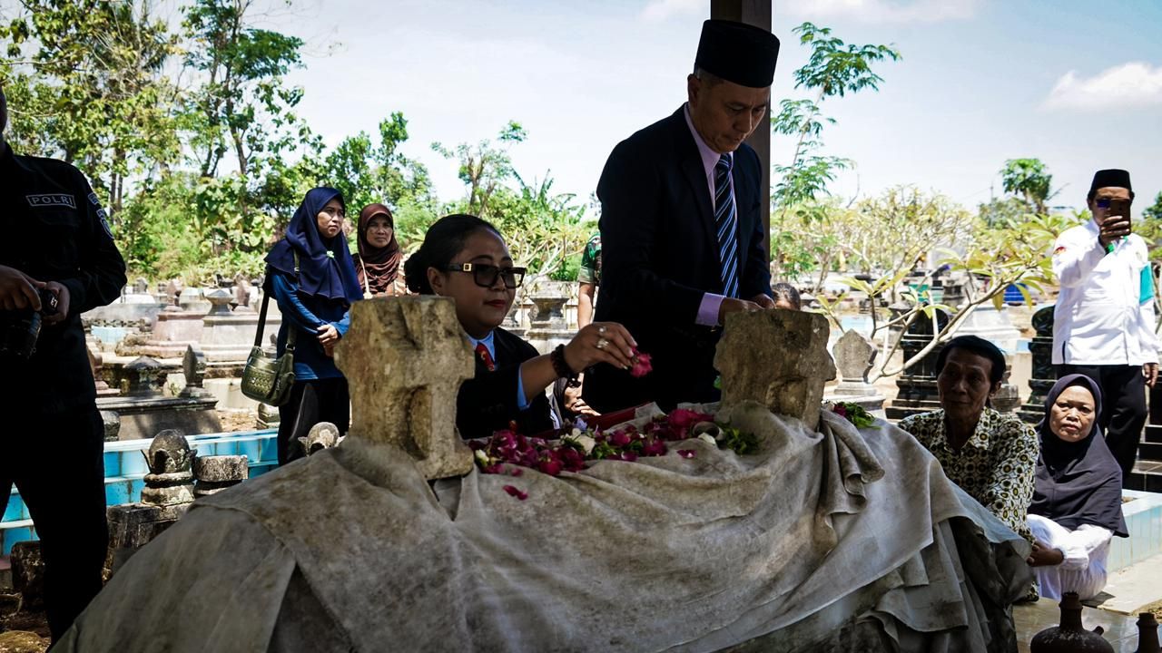 Jelang HUT Gunungkidul Ke-195, Pemkab Ziarah Ke Makam Mantan Bupati