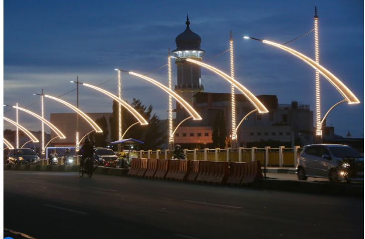 Banda Aceh Kini Lebih Terang, 456 Lampu LED Dipasang di Jalan Protokol & Desa