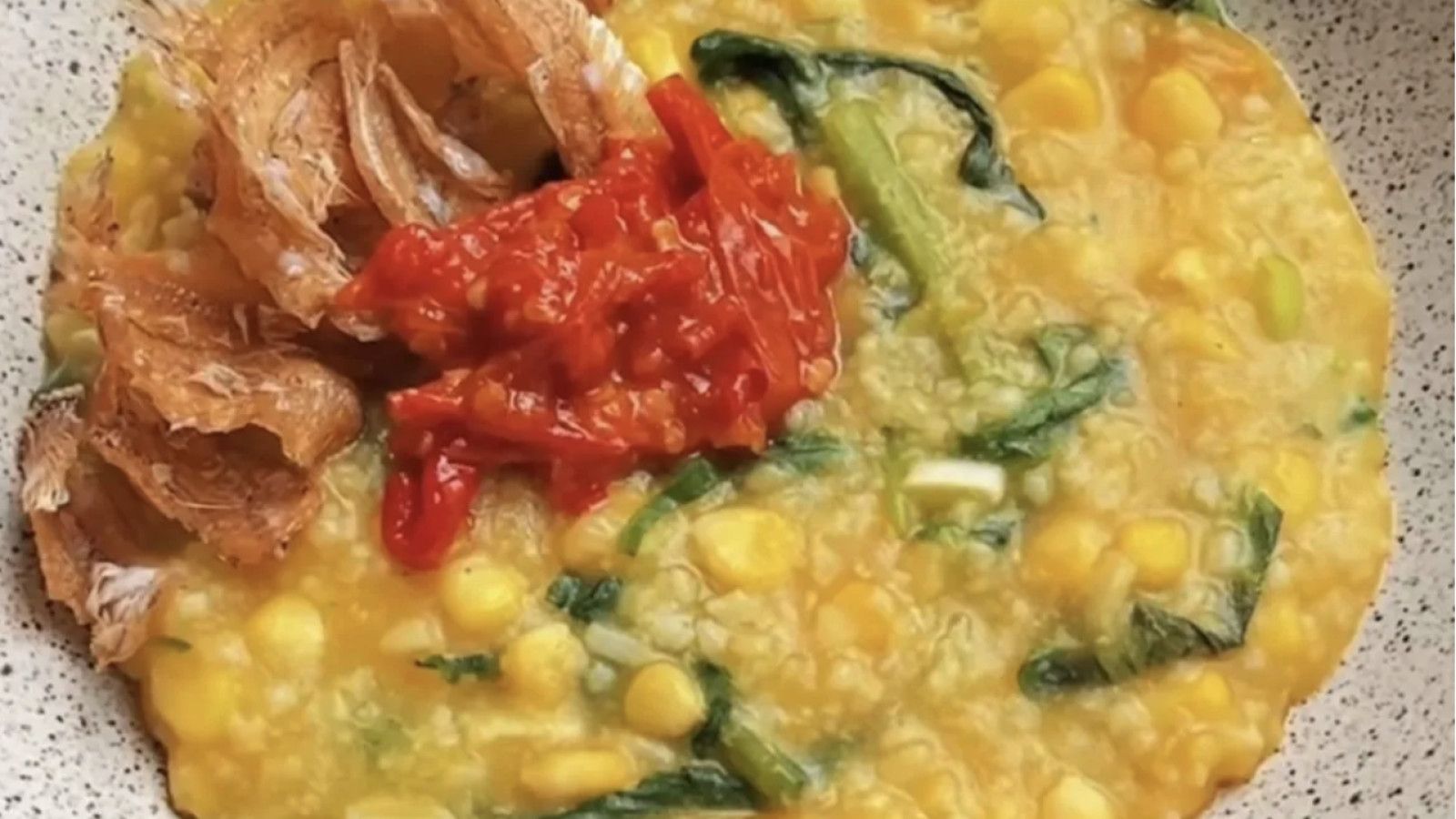 Menyelami Kelezatan dan Makna Bubur Manado, Kuliner Khas Sulawesi Utara
