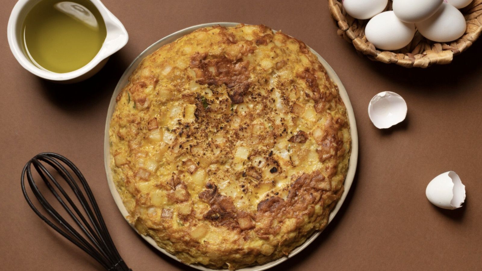 Kerak Telor: Kuliner Ikonik Betawi yang Menggugah Selera