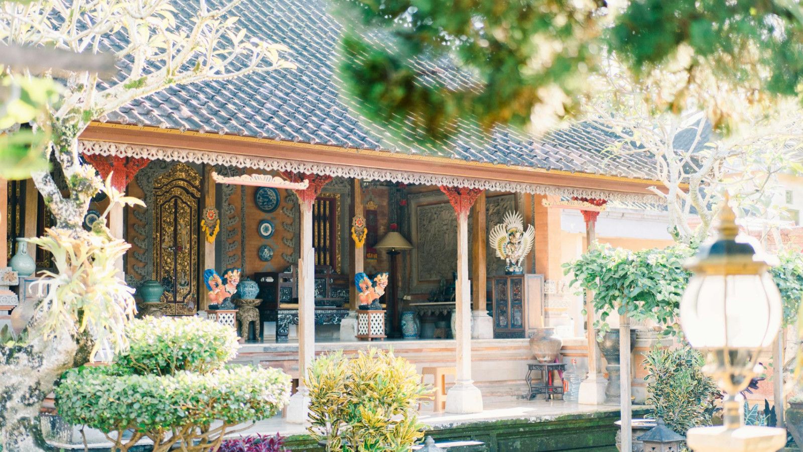 Keindahan dan Relevansi Arsitektur Tradisional Indonesia di Era Modern