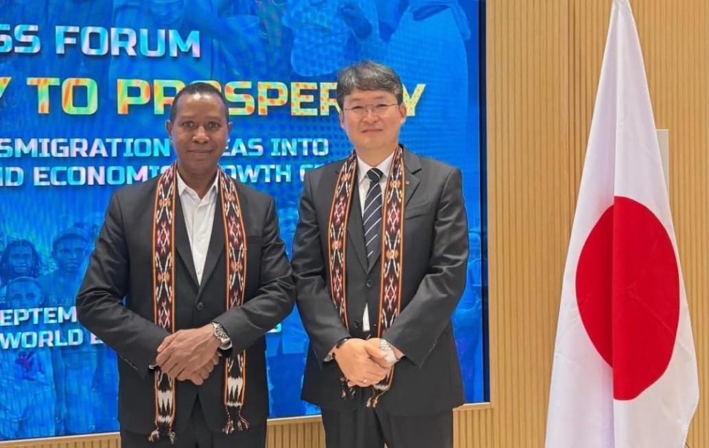 Gubernur Apolo Safanpo dan Menteri Transmigrasi Jajaki Kerjasama Internasional di World Expo Jepang