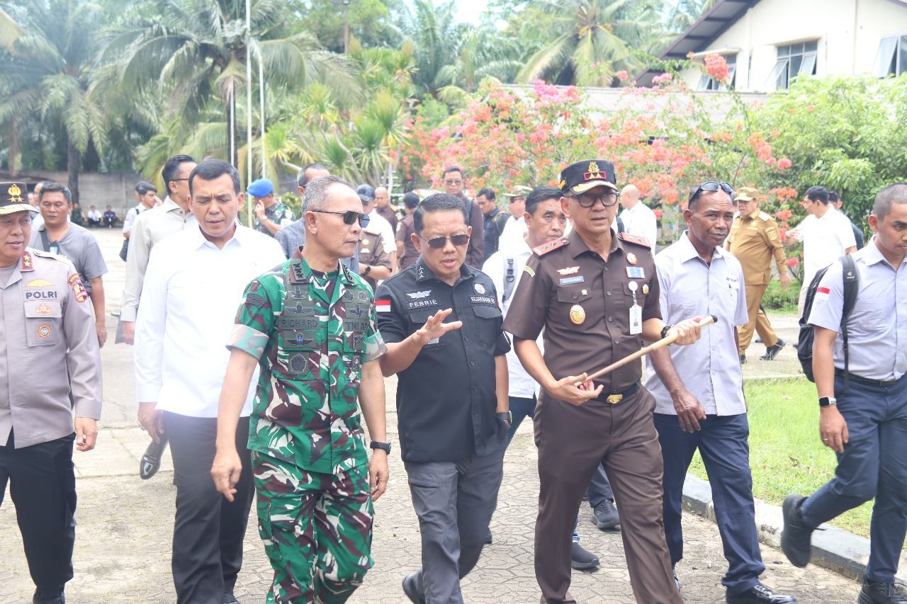 Kunjungan Lapangan Tim Pengarah dan Pelaksana Satgas PKH di Provinsi Kepulauan Bangka Belitung