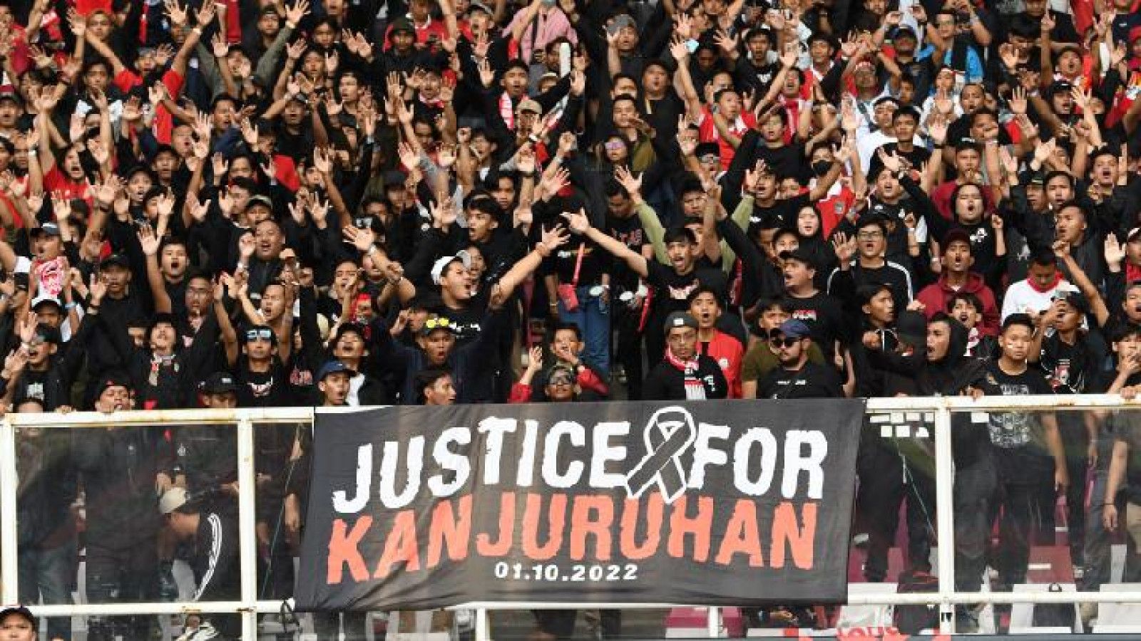 Tragedi Kanjuruhan: Mengingat Hari Kelam bagi Sepakbola Indonesia