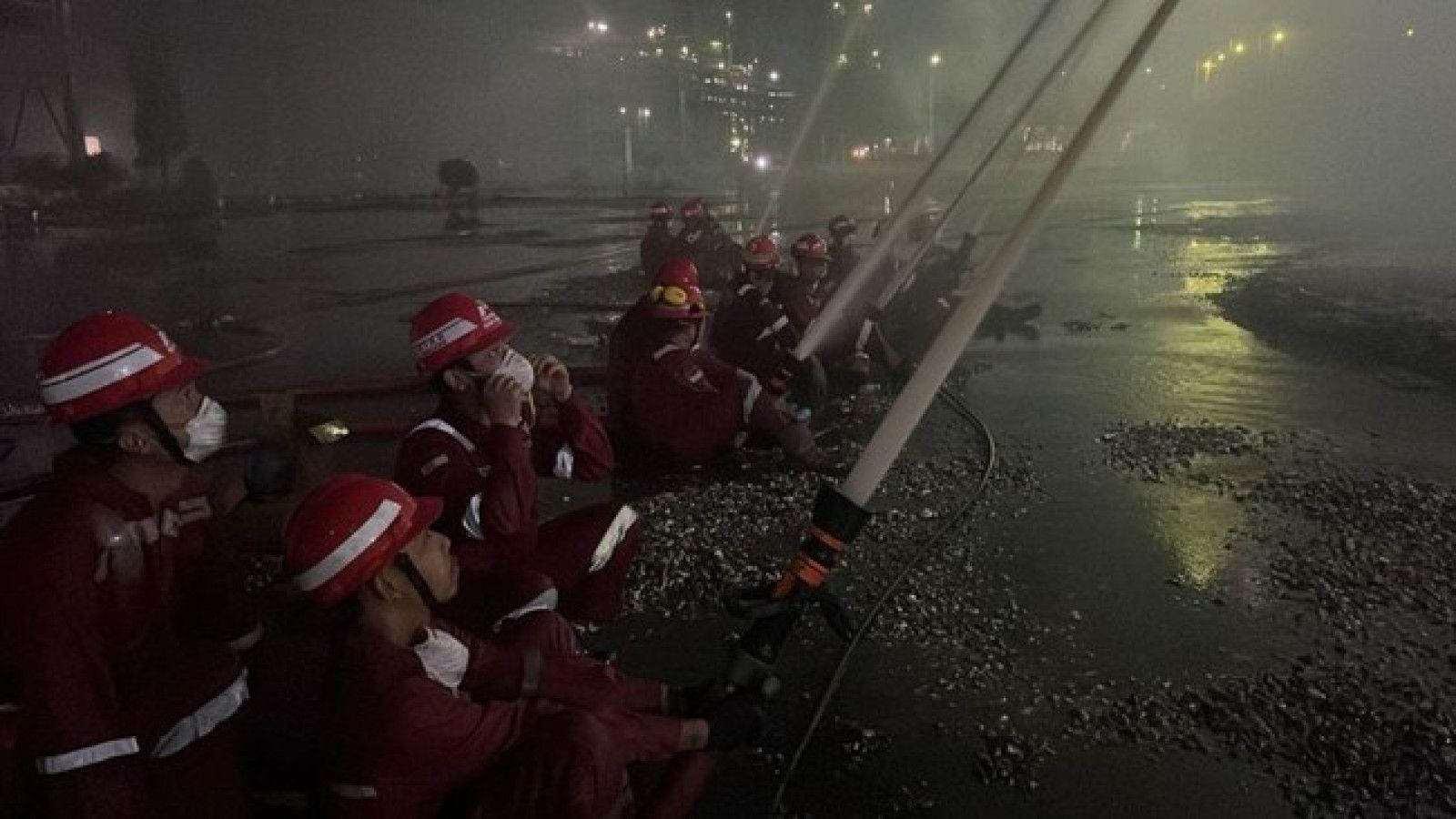 Kebakaran Hebat Terjadi di Kilang Minyak Pertamina Dumai, Riau