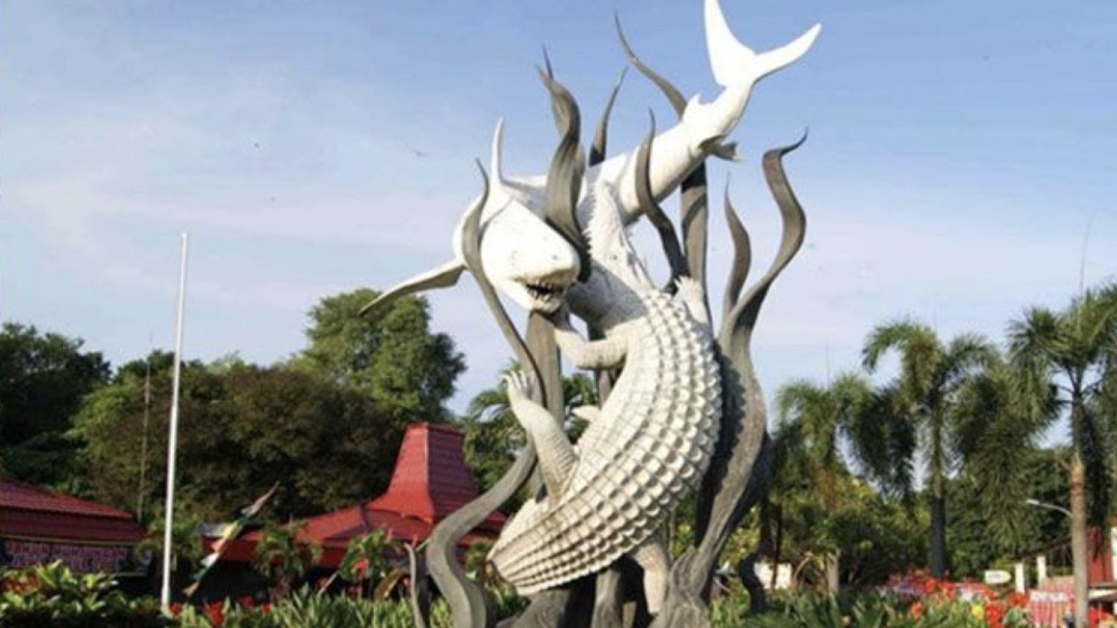Surabaya: Kota Pahlawan dan Makna Simbol Sura dan Baya