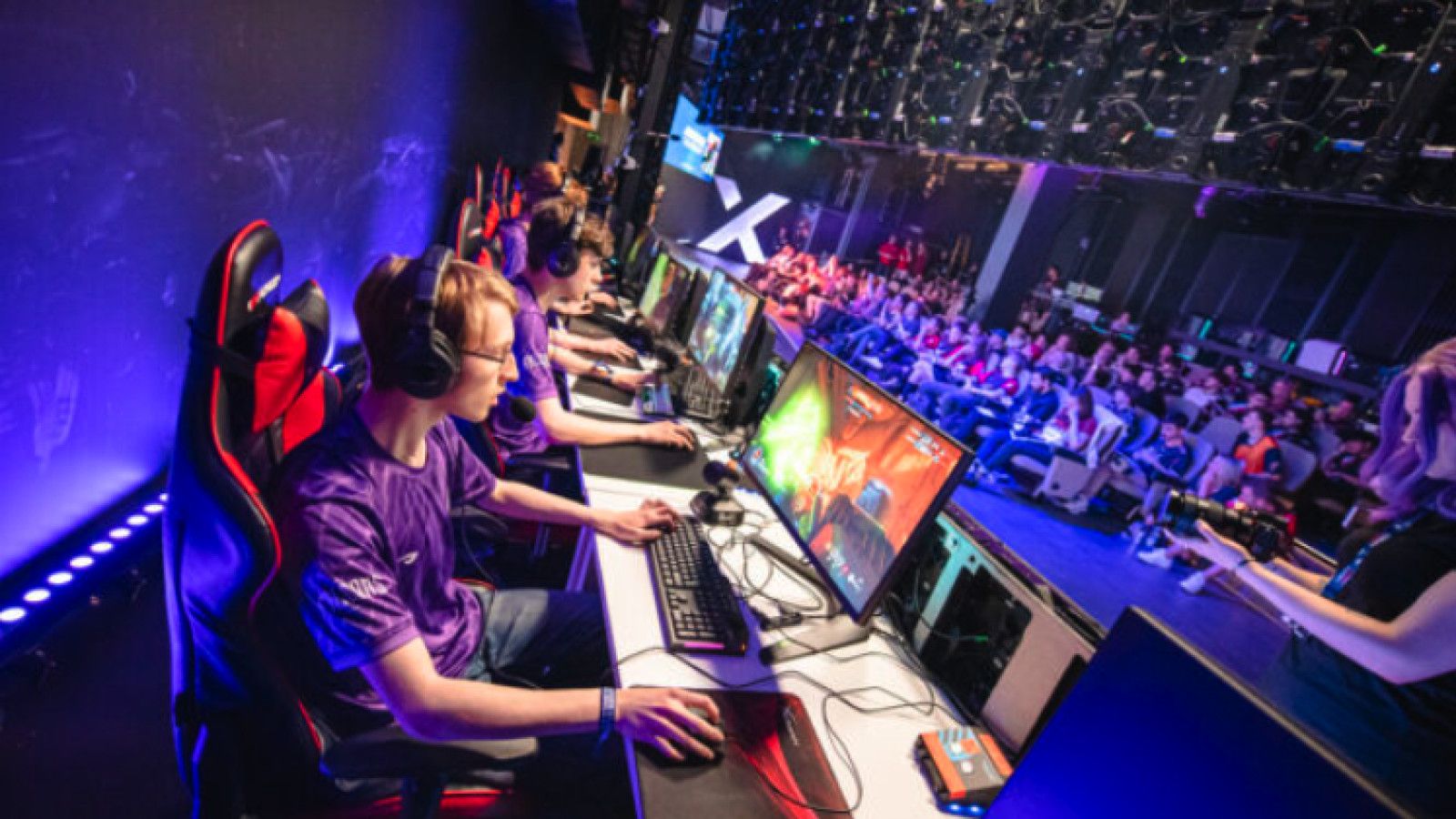 E-Sport: Dari Hobi Menjadi Karir, Menyongsong Masa Depan Gemilang di Indonesia